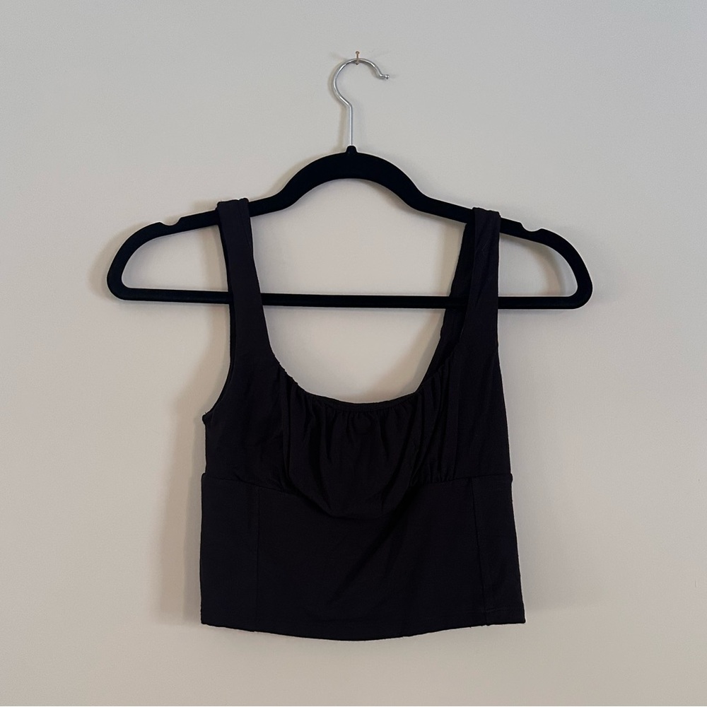 Wilfred Free black crop top